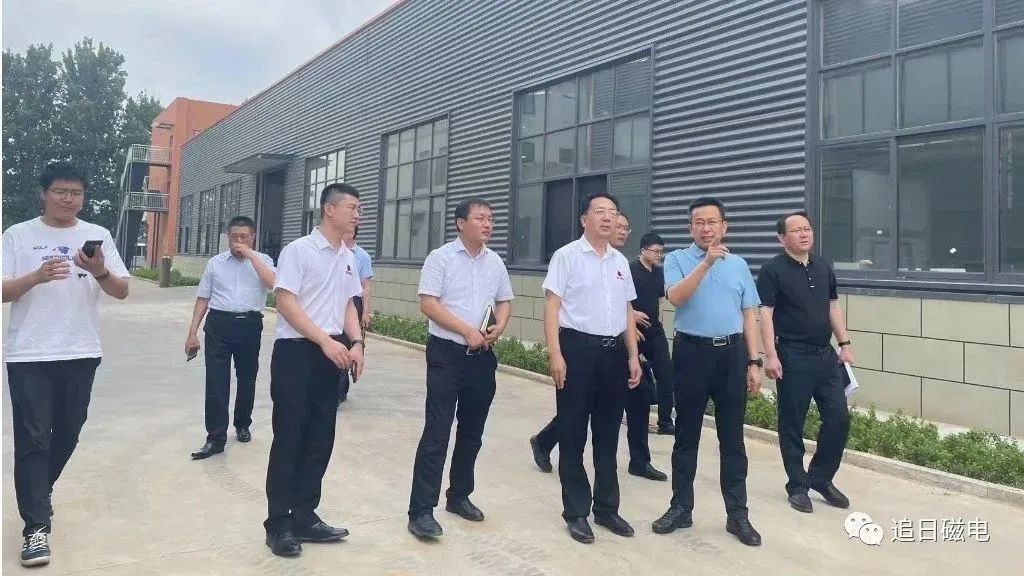 臨朐縣委常委、副縣長周作剛率調(diào)研組蒞臨追日磁電調(diào)研指導(dǎo)工作